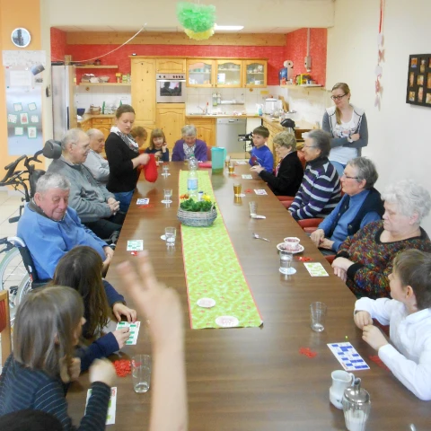 Bingo mit Schulkindern
